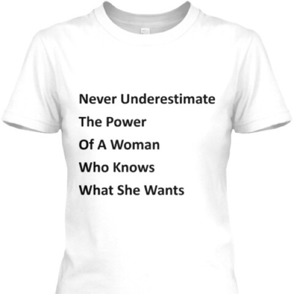 Never Underestimate | Boyfriend T-shirt